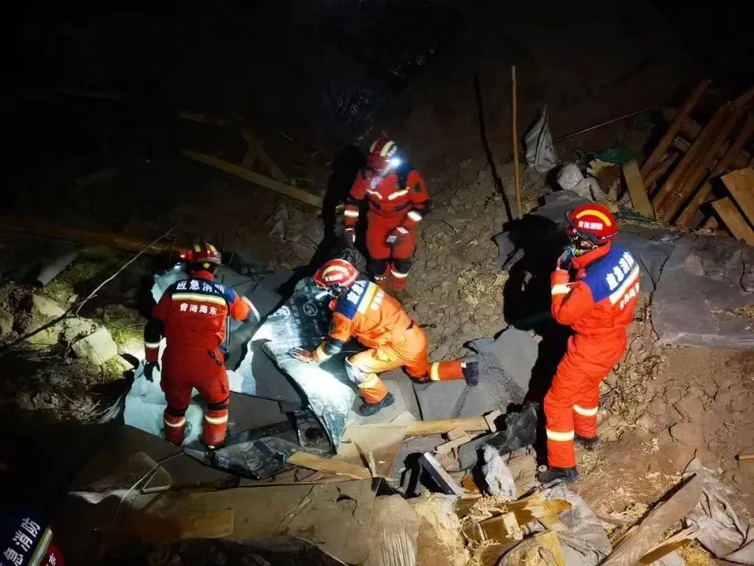 國家防災(zāi)減災(zāi)救災(zāi)委員會、應(yīng)急管理部會同國家糧食 和物資儲備局緊急增調(diào)中央救災(zāi)物資  全力支持甘肅青海地震災(zāi)區(qū)做好抗震救災(zāi)工作