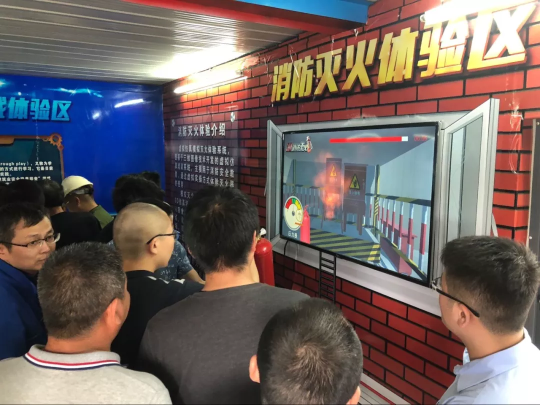 安全體驗(yàn)館、VR安全體驗(yàn)館、VR實(shí)訓(xùn)室、勞務(wù)實(shí)名制系統(tǒng)、VR安全智能體驗(yàn)館、智能安全體驗(yàn)館、安全體驗(yàn)區(qū)、安培在線