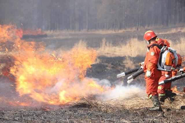 確保防滅火人員安全 龍江森工集團(tuán)將配備433名“安全官”